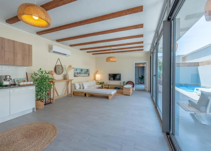 Tropical 2br Paradise In Bali, El Gouna. Pool, Patio & Bbq Apartman